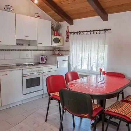 Appartement In Ledenice, Novi Vinodolski 40868 *