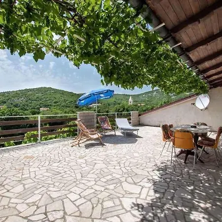 شقة In Ledenice, Novi Vinodolski 40868 *